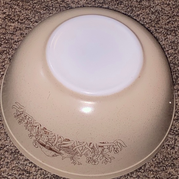 Vintage Pyrex Forest Fancies Mushrooms 403 Mixing Bowl 2.5L - Picture 6 of 7